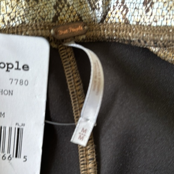 NWT FREE PEOPLE gold python leggings size M brown shiny snakesekin pull on - Picture 7 of 9